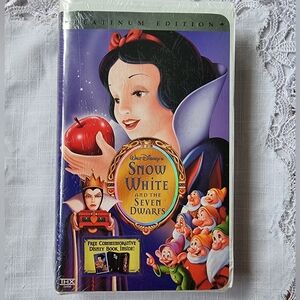 Disney Snow White Platinum Edition VHS - Red and Purple